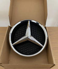 FRONT GRILLE CHROME STAR BADGE