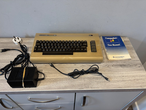 Commodore c64 breadbin - c64,