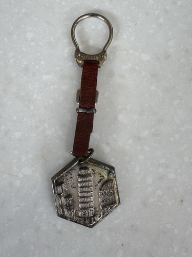 Vintage pisa italy keychain - italy,