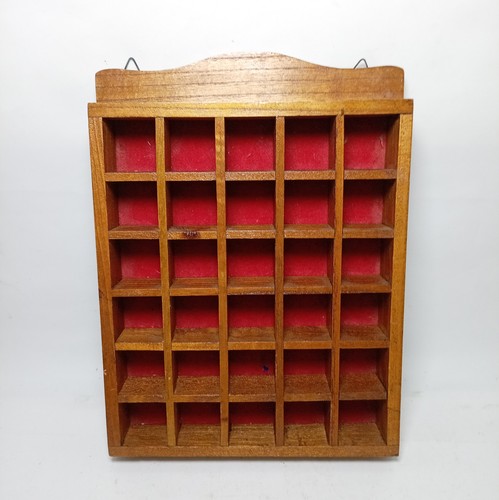 Slot thimble display case - 30,