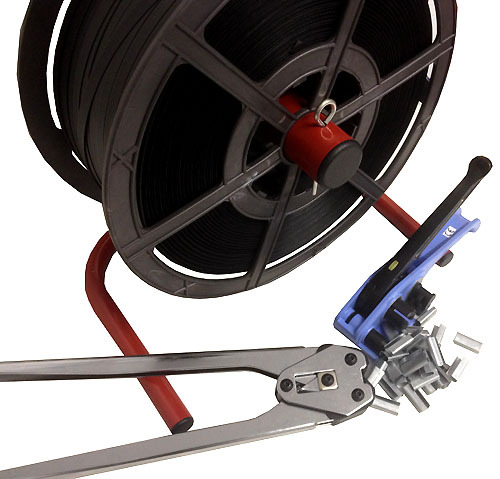 Hand pallet strapping - strapping, with