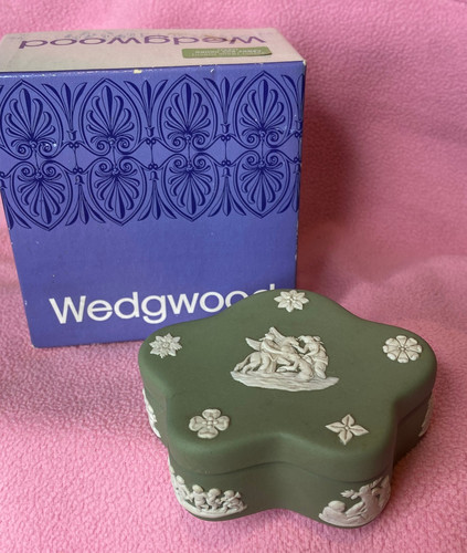 Wedgwood sage green jasper - green,