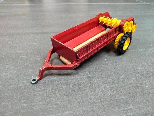 Britains 9540 manure - britains,