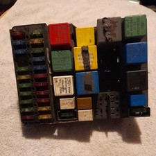 Ford sierra under bonnet fuse