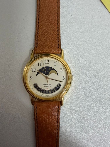 Vintage orient quartz moon - quartz,