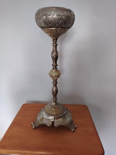 Vintage floor standing cast - vintage,