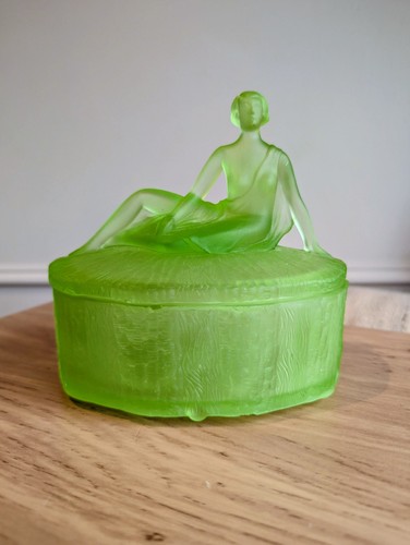 Uranium glass lidded - glass,