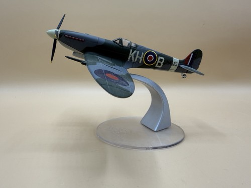 Corgi scale supermarine - 1:72,