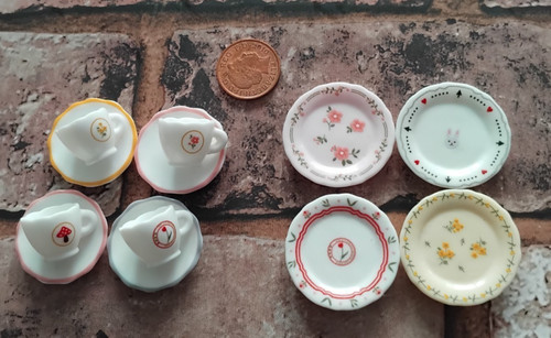 Dolls pretty cups saucer - dolls,