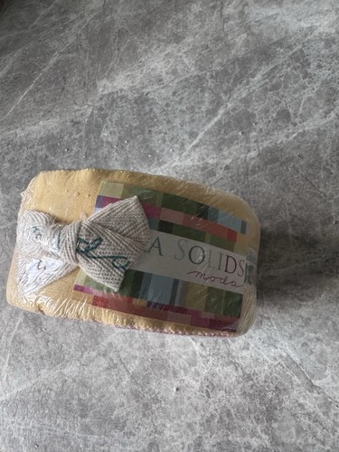 Moda jelly roll sold - moda,
