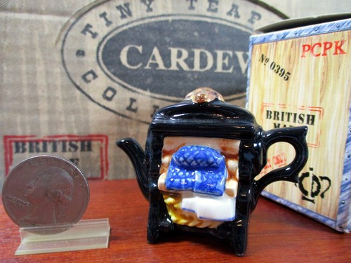 Cardew teapot tiny washing - cardew,