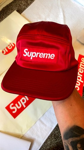 Supreme red satin - red, cap