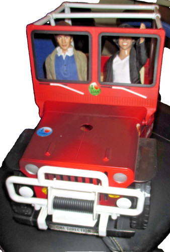 One direction 4x4 jeep cruiser - one,