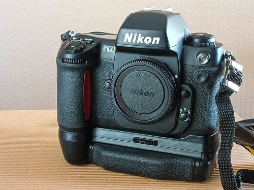 Nikon f100 35mm - ,