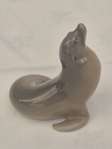 Royal copenhagen seal signed - royal,