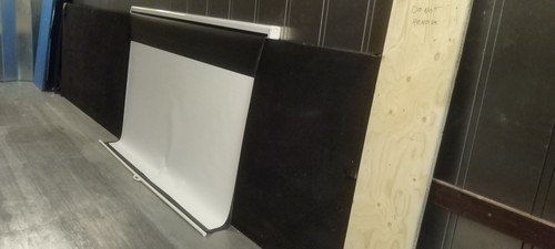 Optoma pull down white - down,