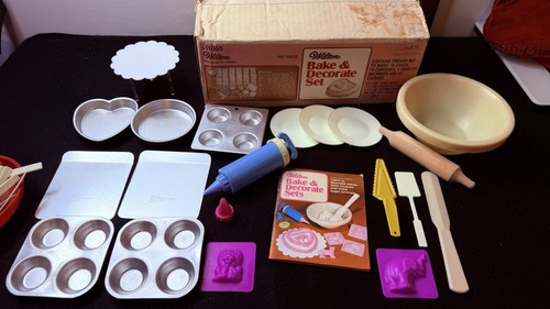 Vtg 1977 wilton bake - wilton,