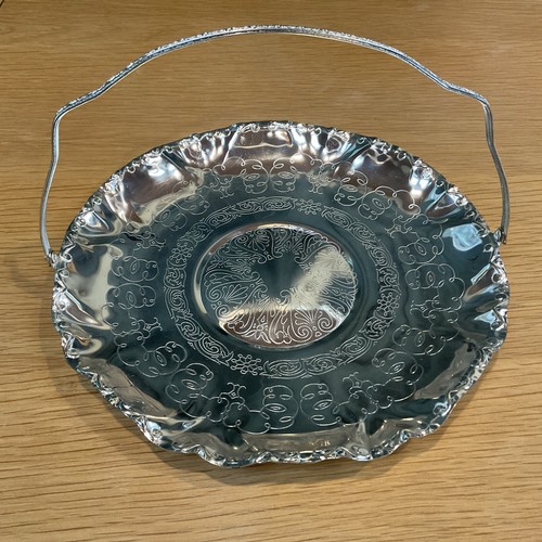 Vintage queen anne - queen,