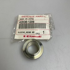 KAWASAKI W800 2023 REAR AXLE