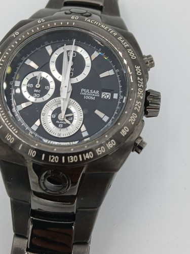 Pulsar analogue chronograph
