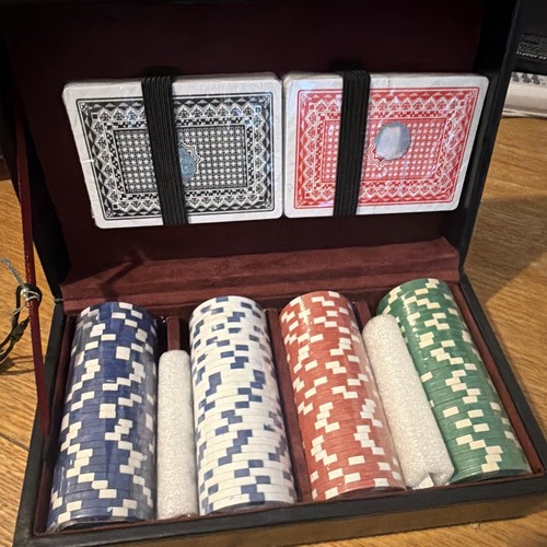 Casino poker chip set 100 - casino,