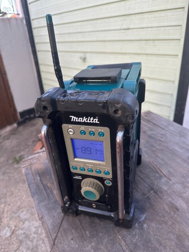 Makita bmr100 18v job - bmr100,