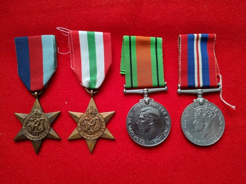 Original ww2 medal set in - medal,