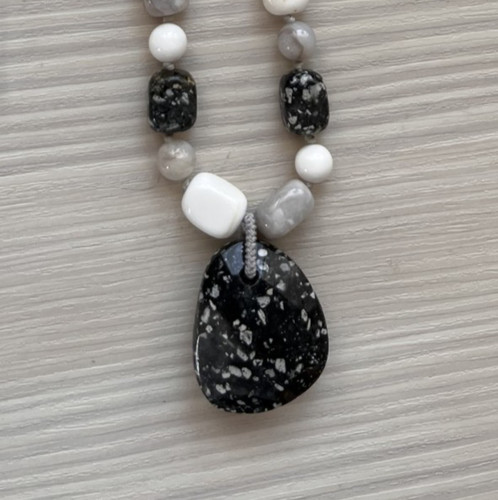 Lola rose necklace black - necklace,