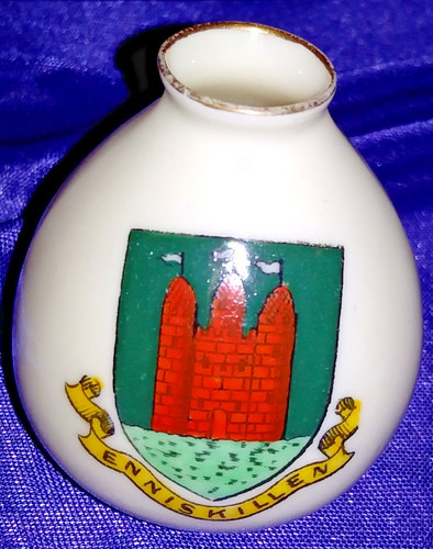 Swan crested china balloon - swan,