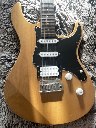Yamaha pacifica pac412v - pacifica,