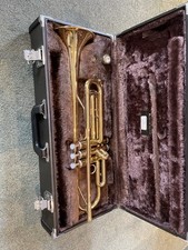 Yamaha YTR-2335 Gold BB