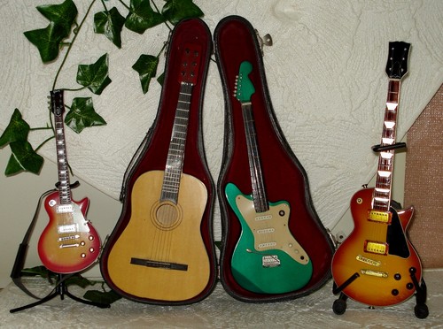 Collection miniature - of, 4