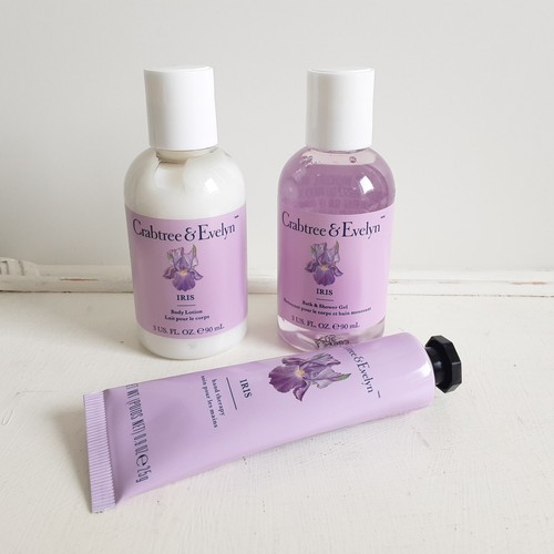 Crabtree evelyn iris set - &,
