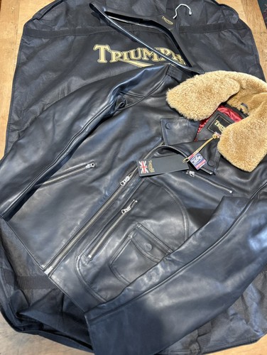 Bnwt rrp 660 triumph rexford - rrp£660,