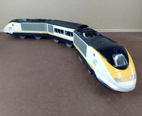 Eurostar train speed low - train, hi