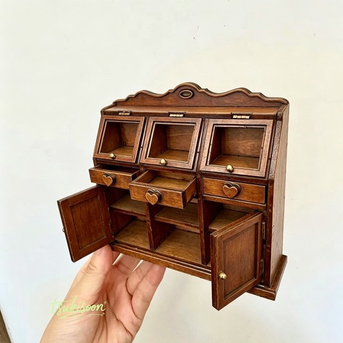 Doll house miniatures 12 - house,