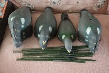 BUNDLE OF PLASTIC DECOY