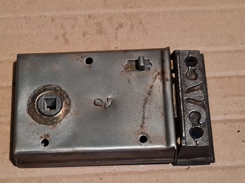 Old vintage small metal - old,