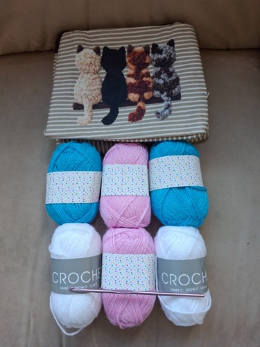 Knitting crochet yarn cat - knitting/crochet,