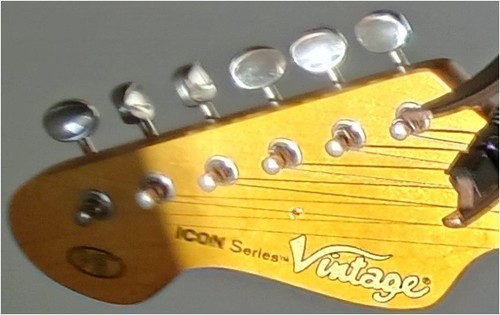 Left handed vintage icon - vintage, v6