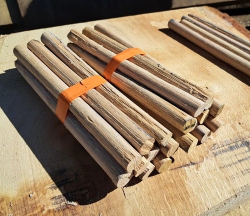 Oak timber framing - 20, dowels
