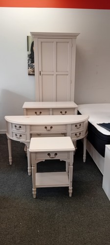 Laura ashley bedroom suite - laura,