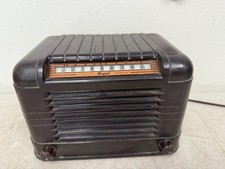 1940S REGAL ELECTRONICS CORPORATION BAKELITE TUBE RADIO ART DECO STYLE