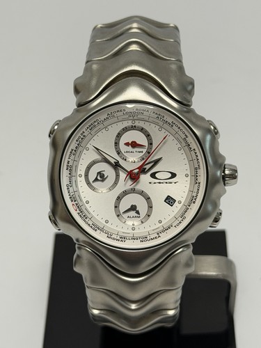 Oakley gmt watch - oakley, white