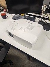 Panasonic PT-VZ580 - Faulty