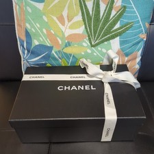 Black Embossed Glossy Chanel Gift Box With Ribbon 30x20x10cm
