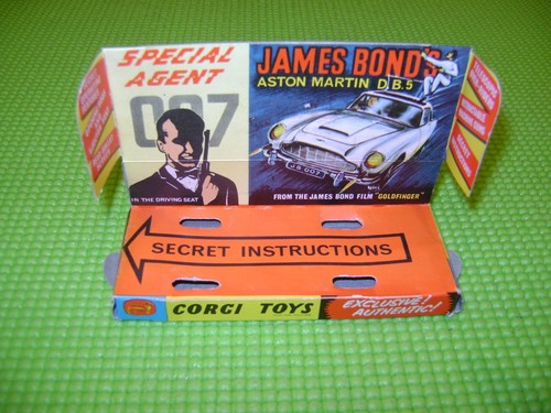 Corgi toys 261 - toys, bond