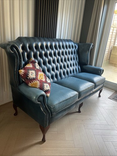 Blue chesterfield seater - blue,