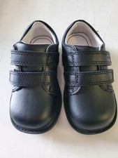 Boys shoes size UK 5-.5.5 Soft