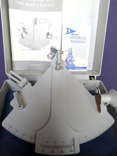 Davis instruments mark - davis,
